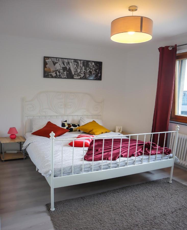Nr 1 Apartment With 2 Balconies 3 Bedrooms Near Main Train Station Wina Bagian luar foto