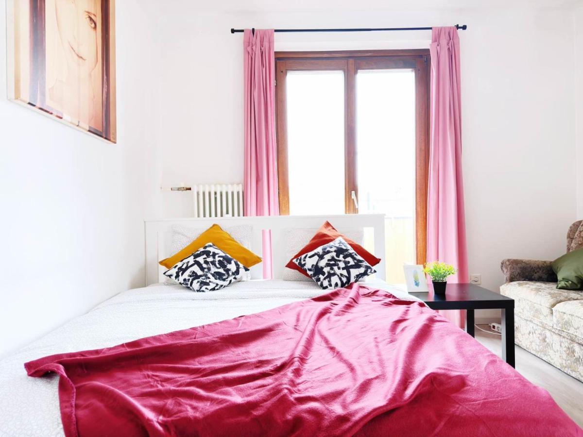 Nr 1 Apartment With 2 Balconies 3 Bedrooms Near Main Train Station Wina Bagian luar foto