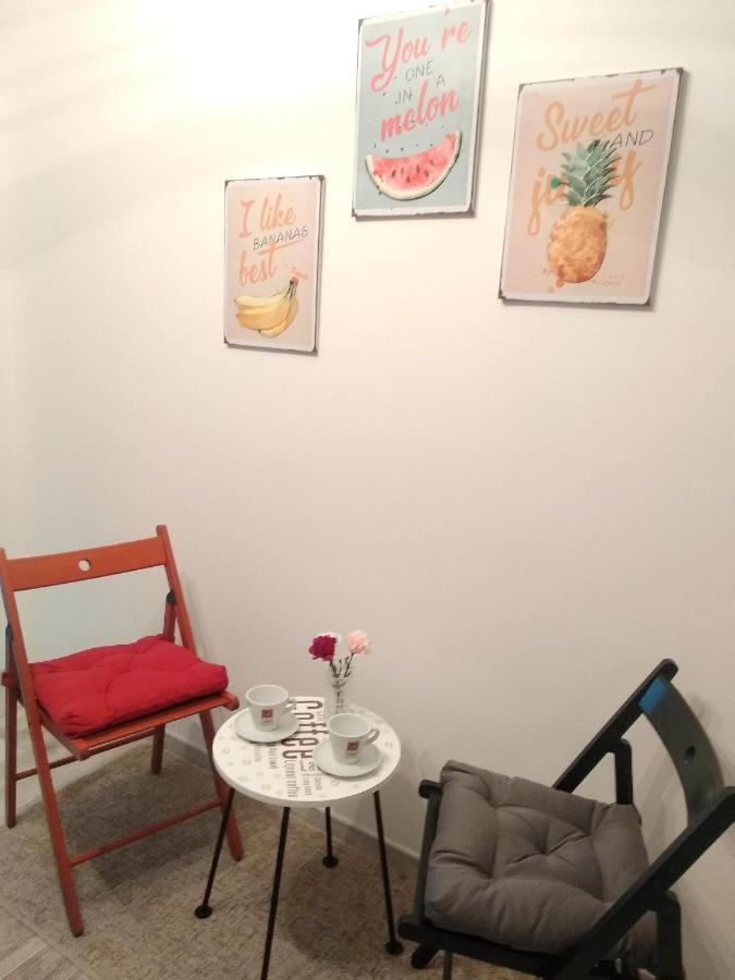 Nr 1 Apartment With 2 Balconies 3 Bedrooms Near Main Train Station Wina Bagian luar foto
